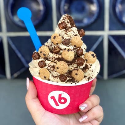 16 Handles in Meatpacking District
