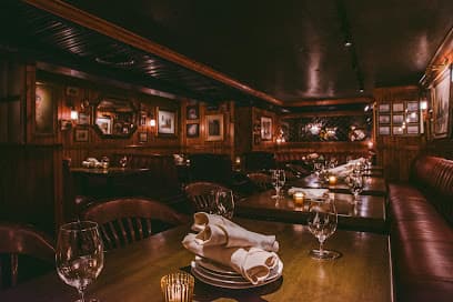 4 Charles Prime Rib in West Village